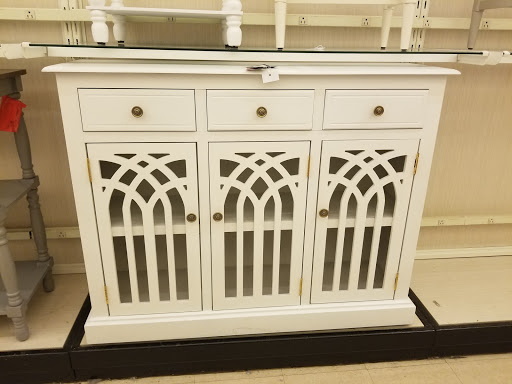 Clothing Store «Ross Dress for Less», reviews and photos, 140 S Mannheim Rd, Hillside, IL 60162, USA