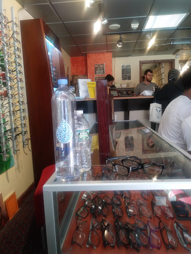 Eye Care Center «Eyeglass Encounters», reviews and photos, 1325 Market St, Philadelphia, PA 19107, USA