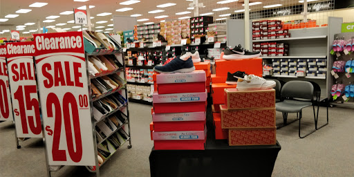 Shoe Store «Shoe Carnival», reviews and photos, 2601 Grand Ave, Ames, IA 50010, USA