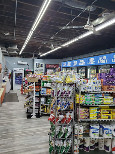 Liquor Store «Pasadena Liquor Store», reviews and photos, 13821 Woodward Ave, Highland Park, MI 48203, USA