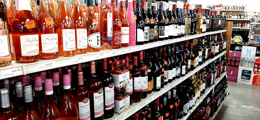 Wine Store «Grattidge Liquor Store», reviews and photos, 2069 SE 29th St, Topeka, KS 66605, USA