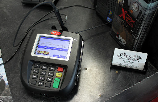 Truck Accessories Store «4 Wheel Parts - Portland - South Tabor», reviews and photos, 2700 SE 82nd Ave, Portland, OR 97266, USA