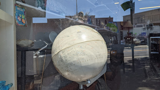 Thrift Store «Bambino Thrift Shop», reviews and photos, 5290 College Ave, Oakland, CA 94618, USA