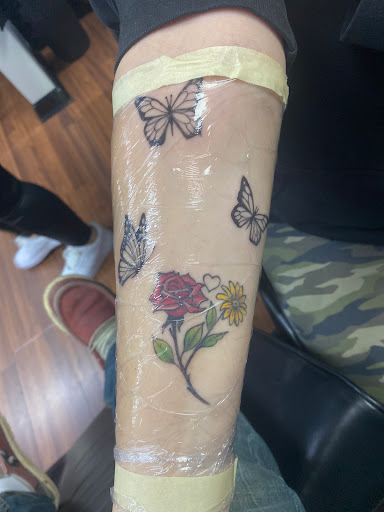 Tattoo Shop «Stuck On You Tattoos & Piercings», reviews and photos, 4102 Gus Thomasson Rd, Mesquite, TX 75150, USA