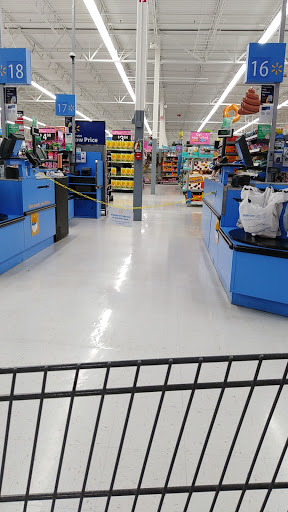 Department Store «Walmart Supercenter», reviews and photos, 2500 Lake Shore Dr E, Ashland, WI 54806, USA