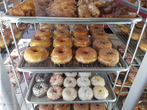 Donut Shop «Jax Donut House», reviews and photos, 475 S Associated Rd, Brea, CA 92821, USA