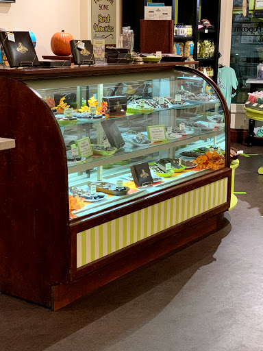 Dessert Shop «Sweet Moses», reviews and photos, 6800 Detroit Ave, Cleveland, OH 44102, USA