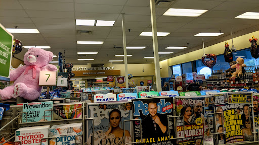 Supermarket «Publix Super Market at Kendall Town & Country», reviews and photos, 8250 Mills Dr, Miami, FL 33183, USA