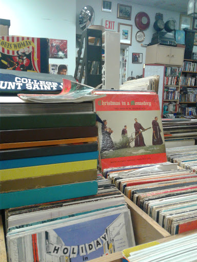 Antique Store «The Antique & Thrift Shop», reviews and photos, 100 Sunrise Hwy, Valley Stream, NY 11581, USA