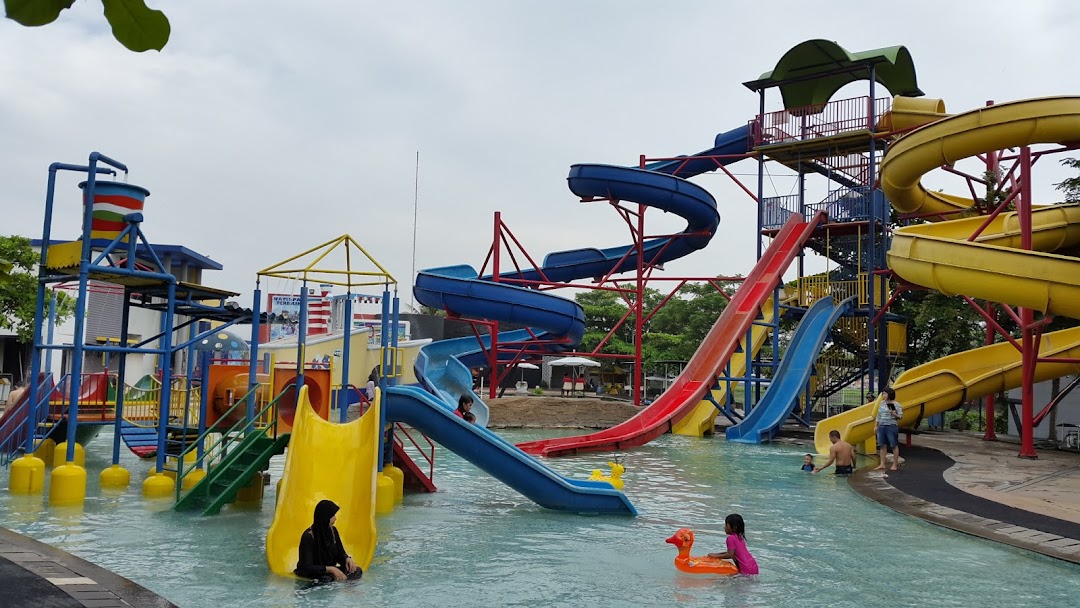 Grand Splash Water Park