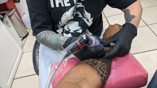 Tattoo Shop «Todd Lake Tattoo Studio», reviews and photos, 1949 University Blvd N, Jacksonville, FL 32211, USA