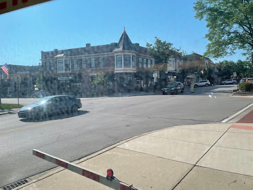 Coffee Shop «Starbucks», reviews and photos, 33 S Washington St, Hinsdale, IL 60521, USA