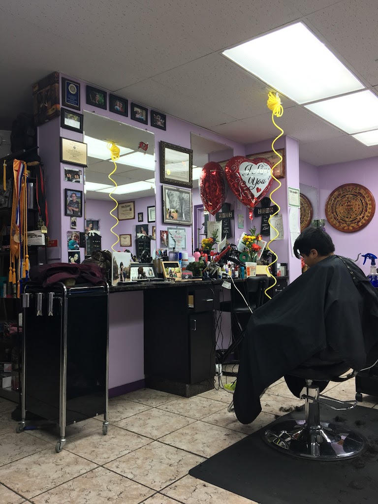 Adriana’s Salon 33523