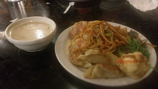 Shopping Mall «Rosecrans Shopping Center», reviews and photos, 3555 Rosecrans St, San Diego, CA 92110, USA