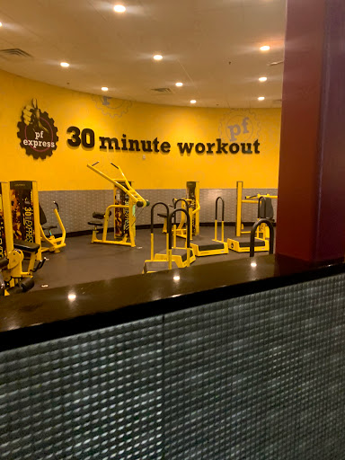 Gym «Planet Fitness», reviews and photos, 2520 Henry St, Muskegon, MI 49441, USA