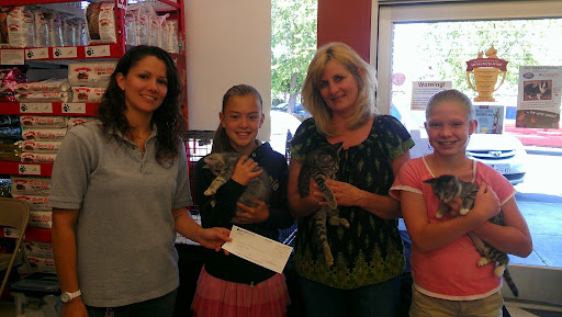 Pet Supply Store «Pet Food Express», reviews and photos, 785 Oak Grove Rd, Concord, CA 94518, USA