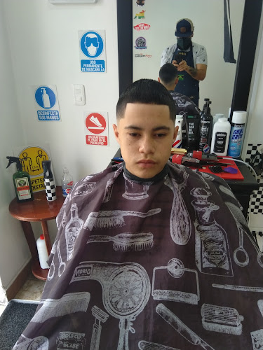 Nandez Barber Shop - Otavalo