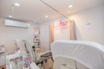 Lashury Eyelash Salon - BTS Chidlom [Eyelash Lifting , Eyelash Extensions Salon ร้านต่อขนตา, ร้านลิฟติ้งขนตา]