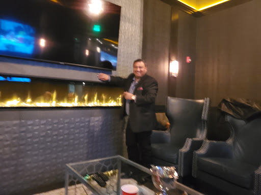 Cigar Shop «The Cigar Lounge», reviews and photos, 1710 Woodfield Rd, Schaumburg, IL 60173, USA