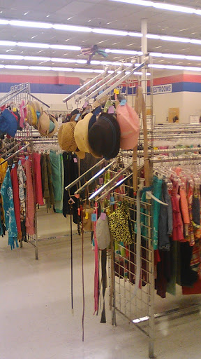 Thrift Store «Volunteers of America Thrift Store-North Columbus- Indianola», reviews and photos