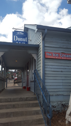 Donut Shop «Donut Mill», reviews and photos, 310 E Midland Ave, Woodland Park, CO 80863, USA