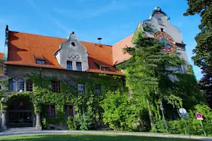 kbo-Isar-Amper-Klinikum Region München - Klinik für Psychiatrie, Psychotherapie und Psychosomatik image