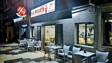 Café Bar La Maceta - Av. Isabel Manoja, 30, 29620 Torremolinos, Málaga, Spain