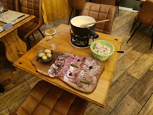 Photo n°9 de Restaurant Le Refuge - Savoyard à Saint-Raphaël ()