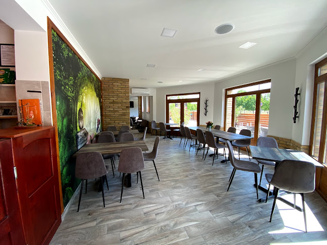 Family Étterem - Dunapataj