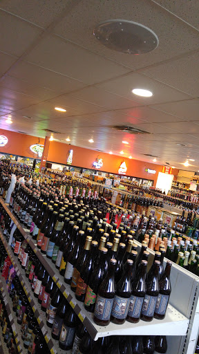 Liquor Store «Parti-Pak North Liquors», reviews and photos, 4705 E 96th St #41, Indianapolis, IN 46240, USA