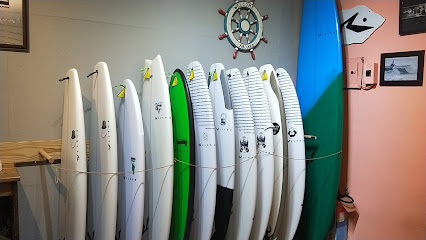 Adam Surf Shop