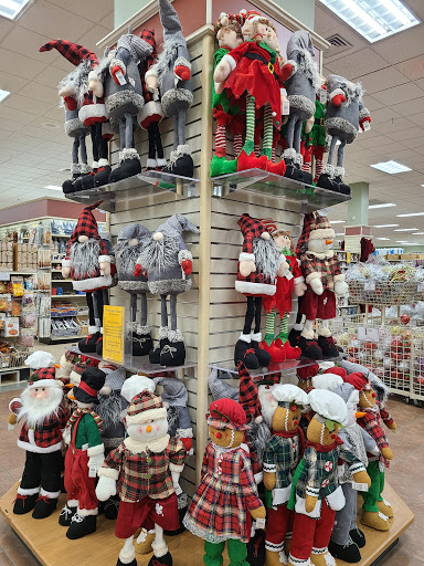 Home Goods Store «Christmas Tree Shops», reviews and photos, 13361 Hall Rd, Utica, MI 48315, USA