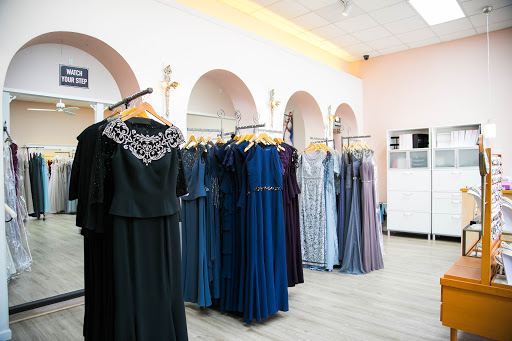 Bridal Shop «Beside The Bride», reviews and photos, 125 N Mill St, Lewisville, TX 75057, USA