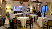 Atmosphère du Restaurant Chartreuse du Bignac à Saint-Nexans - n°2