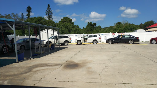 Osprey Car Wash & Detailing Center en Osprey