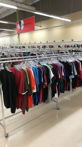 Clothes and fabric wholesaler Québec