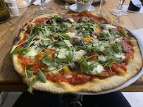Pizza du Restaurant français Aux Berges de la Vézère à Montignac-Lascaux - n°17