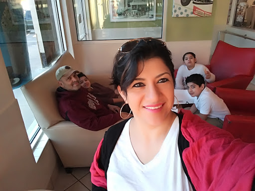 Bakery «Krispy Kreme Doughnuts», reviews and photos, 6627 San Dario Ave, Laredo, TX 78041, USA