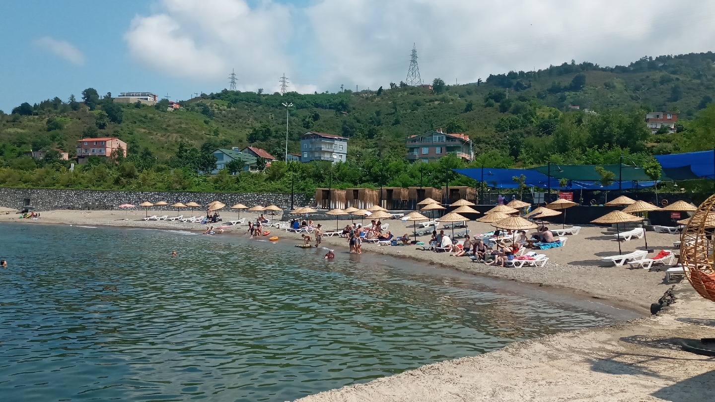 Foto von Kaynarca Strand mit sehr sauber Sauberkeitsgrad