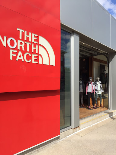 Clothing Store «The North Face», reviews and photos, 799 Grand Ave, St Paul, MN 55105, USA