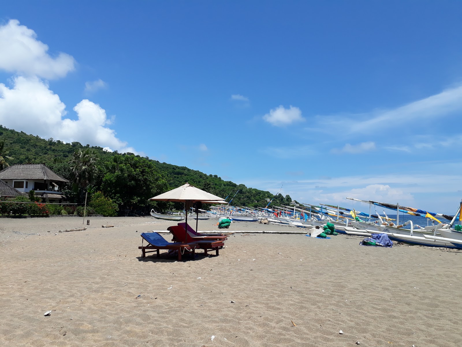Fotografie cu Bintang Beach cu plajă spațioasă