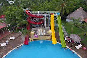 Las Hojas Resort & Beach Club image