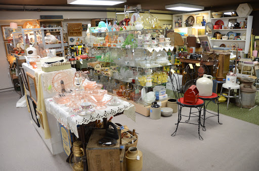 Antique Store «Midtown Antique Mall», reviews and photos, 301 Main St S, Stillwater, MN 55082, USA