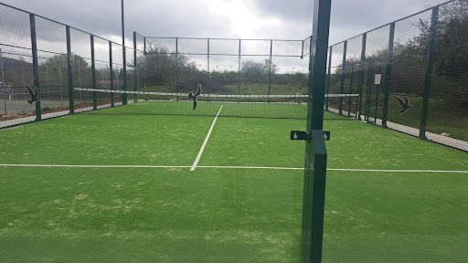Pista de padel y baloncesto — foto 3