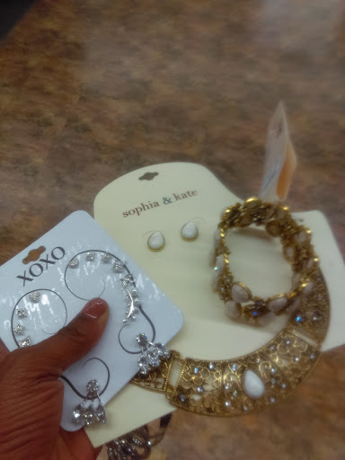 Clothing Store «Burlington Coat Factory», reviews and photos, 22400 Shore Center Dr, Euclid, OH 44123, USA