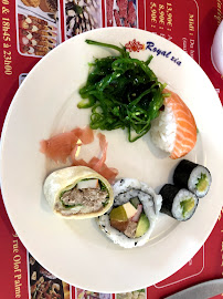 Sushi du Royal Wok, restaurant asiatique, japonais, grillade, fruits de mer à Montluçon - n°16