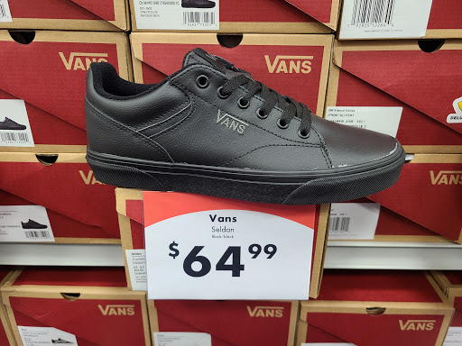 Shoe Store «Shoe Carnival», reviews and photos, 1500 Greentree Blvd, Clarksville, IN 47129, USA