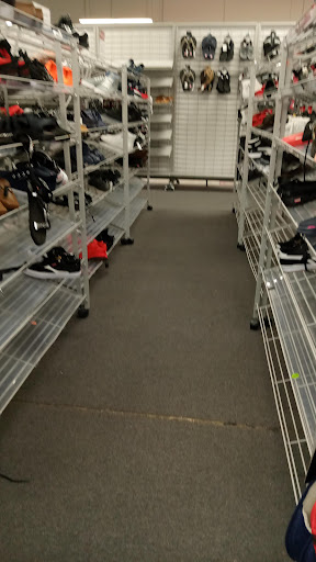 Clothing Store «Burlington Coat Factory», reviews and photos, 370 US-130, Hightstown, NJ 08520, USA