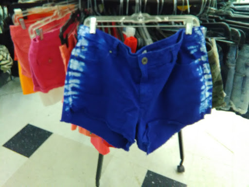 Thrift Store «The Salvation Army Family Store & Donation Center», reviews and photos