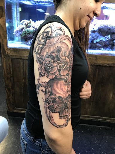 Explore tattoo ideas for belly button, creative tattoo ideas in Kennewick, available at Gravity Tattoo